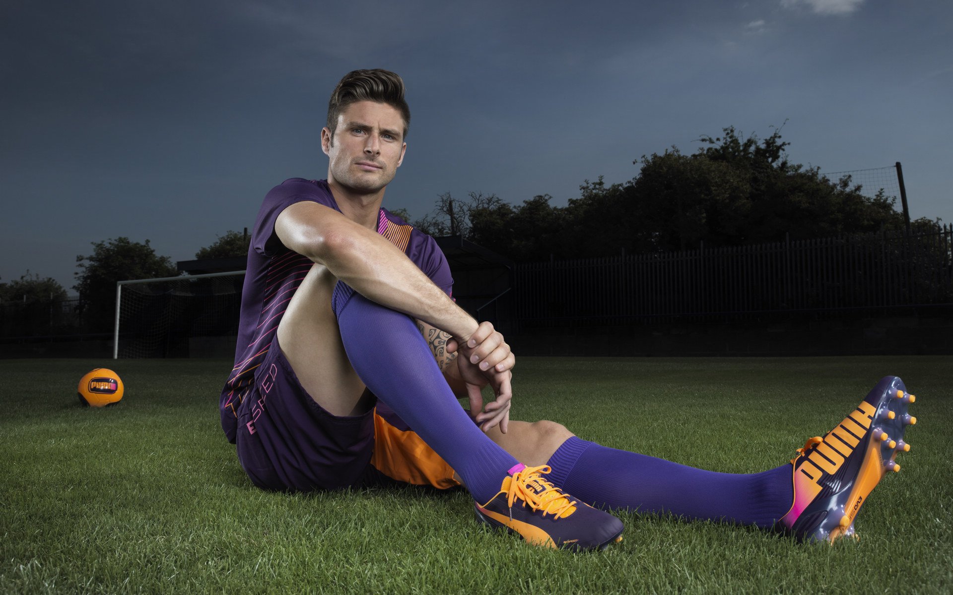 科技推动：虚拟现实与增强现实让比赛“身临其境”，虚拟现实增强现实的含义